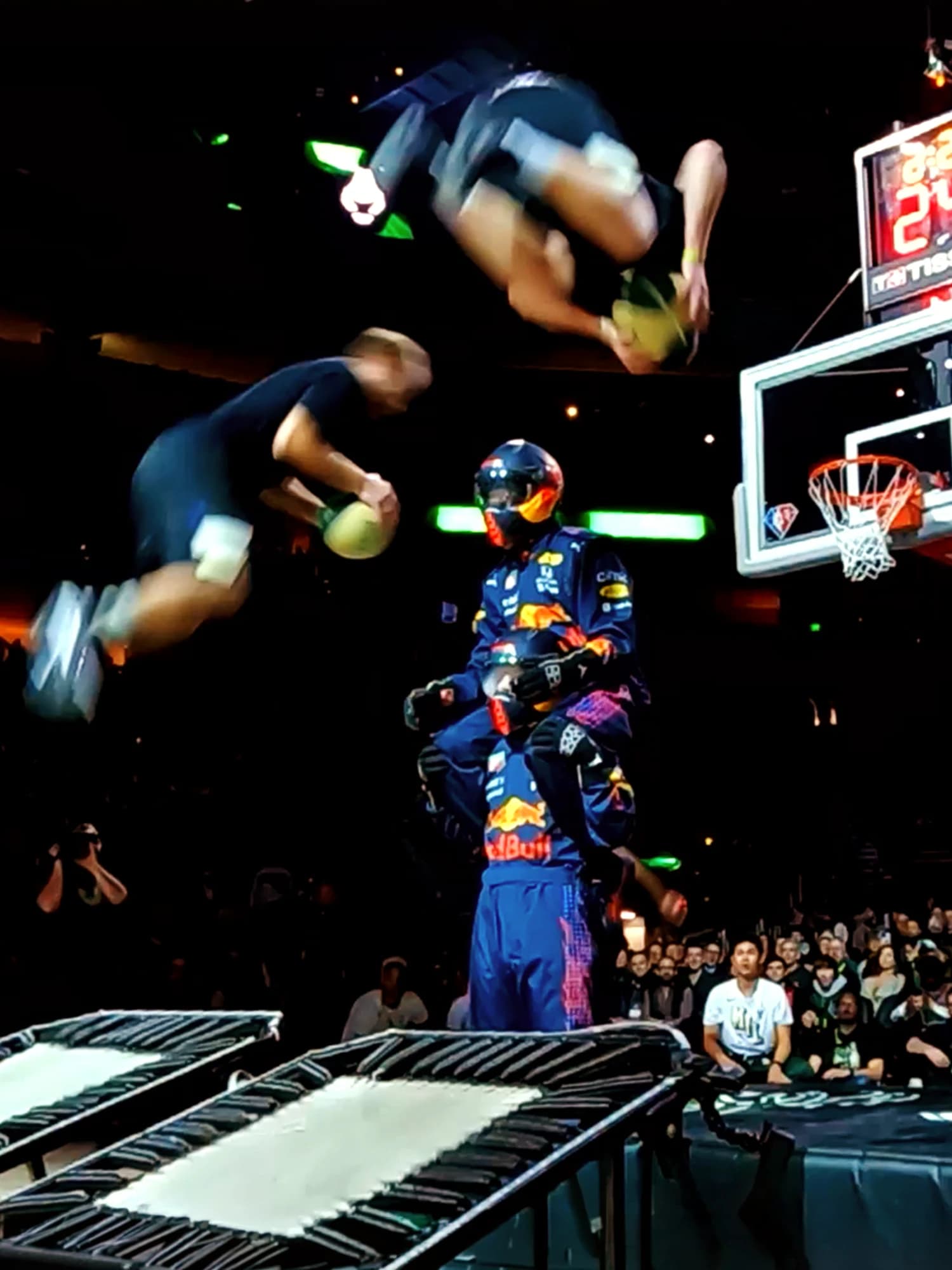 Bucks halftime